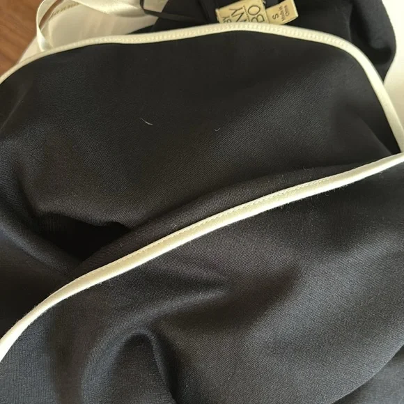 Torn by Ronny Kobo black heavyweight top with wide flare bell sleeves - Picture 7 of 7